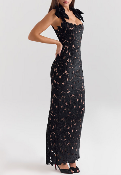 Nina - Elegantné čipkované šaty